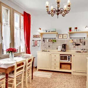 Ca' Badoer Frari Apartment