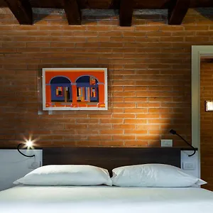 Antico Caminetto Biennale Apartment